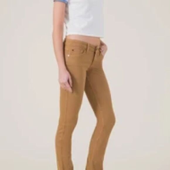 ⭐️LEVEL 99 Mid Rise Lilly Skinny Straight Jeans⭐️ - Picture 7 of 8